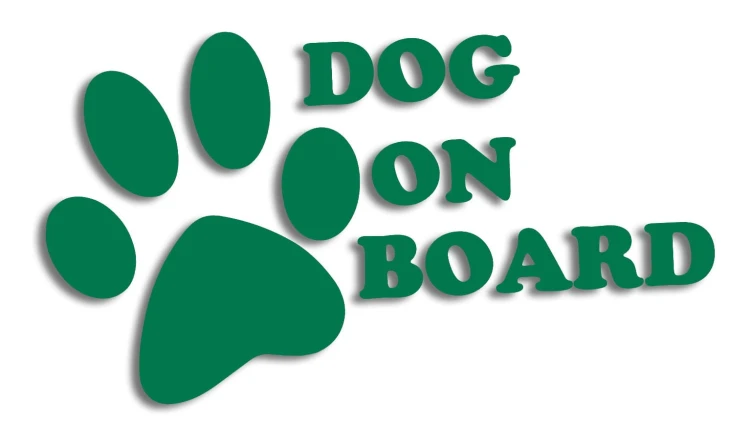 naklejka dog on board zielona.jpg