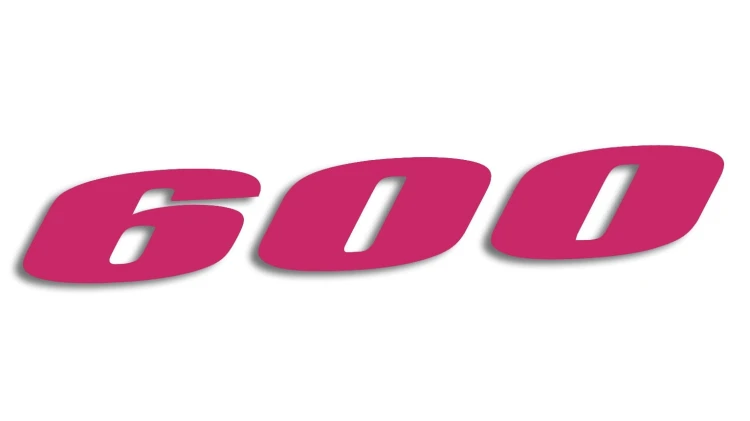 naklejka suzuki 600 rozowa.jpg