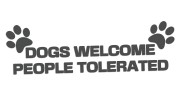 naklejka-dogs-welcome-people-tolerated-grafitowa.jpg
