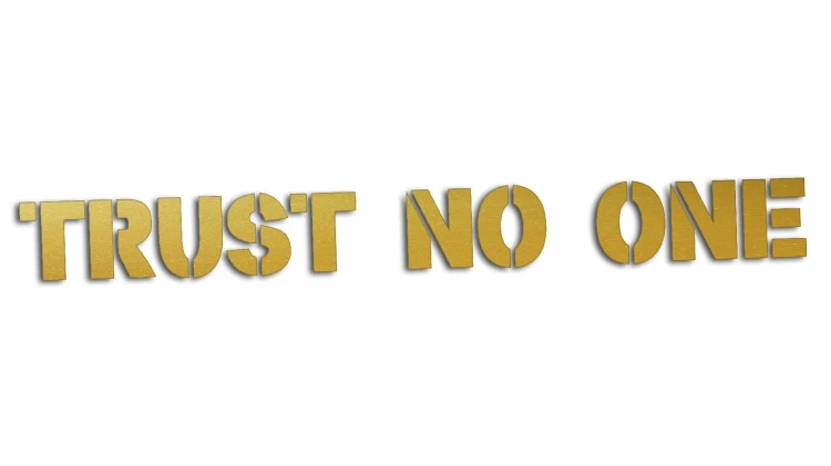 naklejka-trust-no-one-zlota.jpg