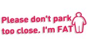naklejka-please-dont-park-too-close-im-fat-rozowa-neon.jpg