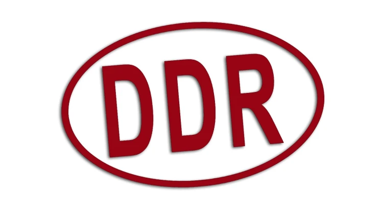 naklejka-ddr-bez tla-deutsche-demokratische-republik-bordowa.jpg