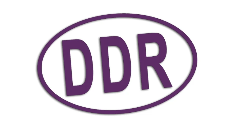 naklejka-ddr-bez tla-deutsche-demokratische-republik-fioletowa.jpg